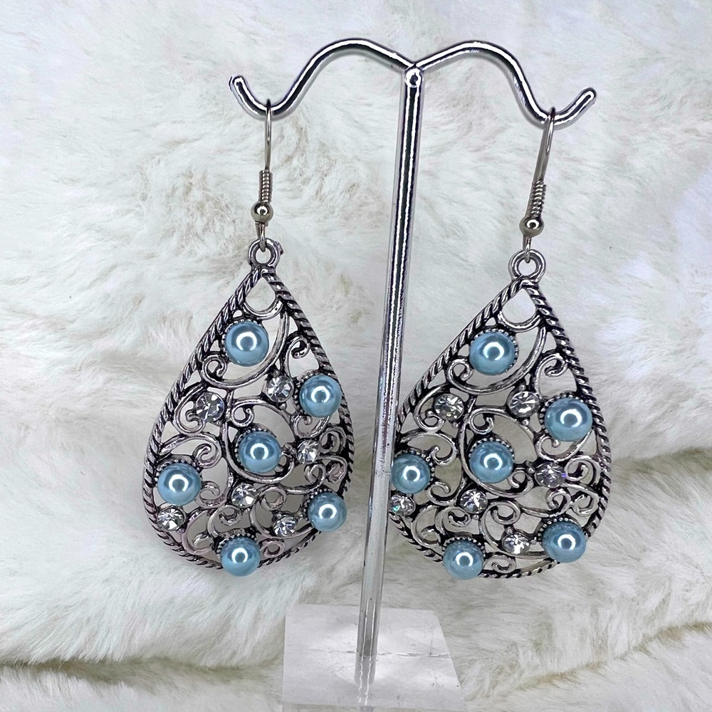 Blue Pearl Earrings